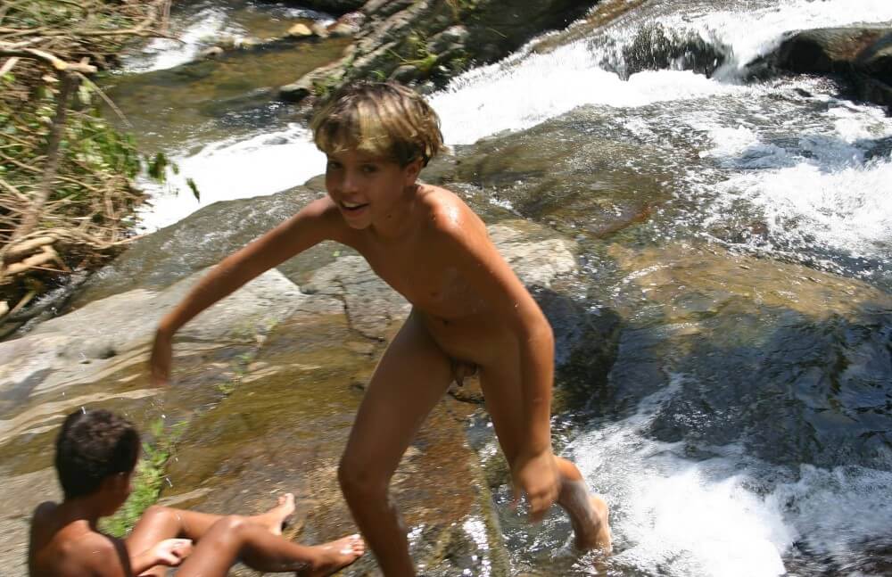 Brazilian Cliff Slide pics - Naturist practices help us understand that the body is part of nature and its beauty