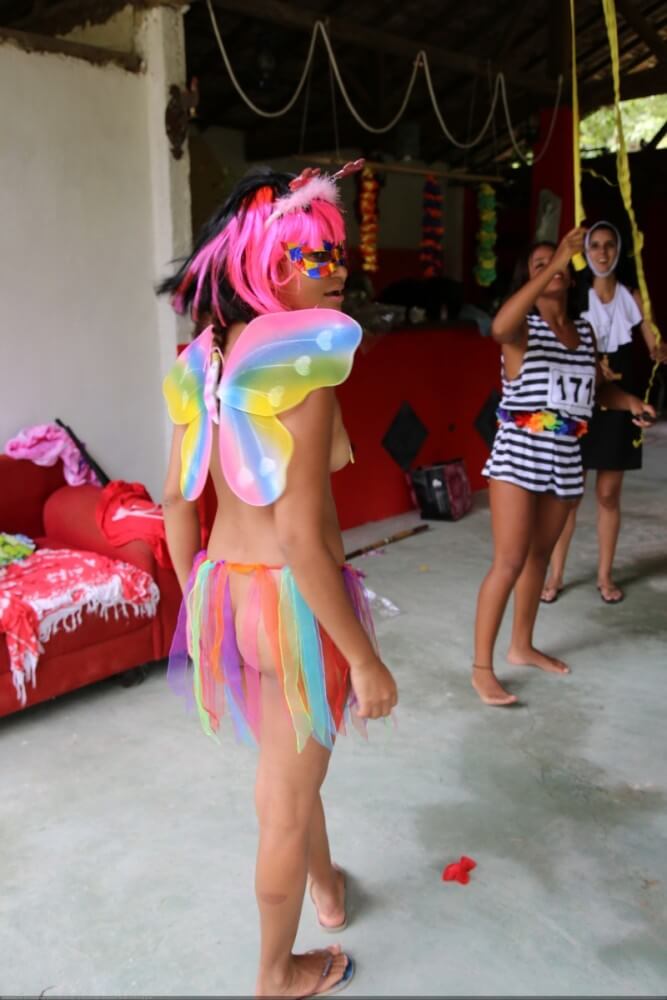 Tropical carnival photo gallery - People in a State of Complete Nudity