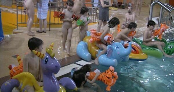 Indoor water runners 1 Full HD video - Seeks harmony with the rhythms of nature and the environment through nudity