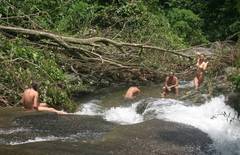Brazilian Top of the Rivers photos - Nudism teaches us to appreciate the present moment