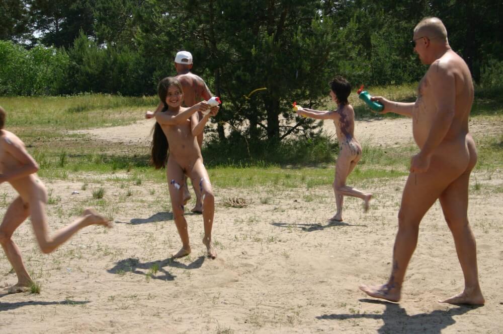 Kiev Group Painting Wild pics - Peace and tranquility are important values for naturists