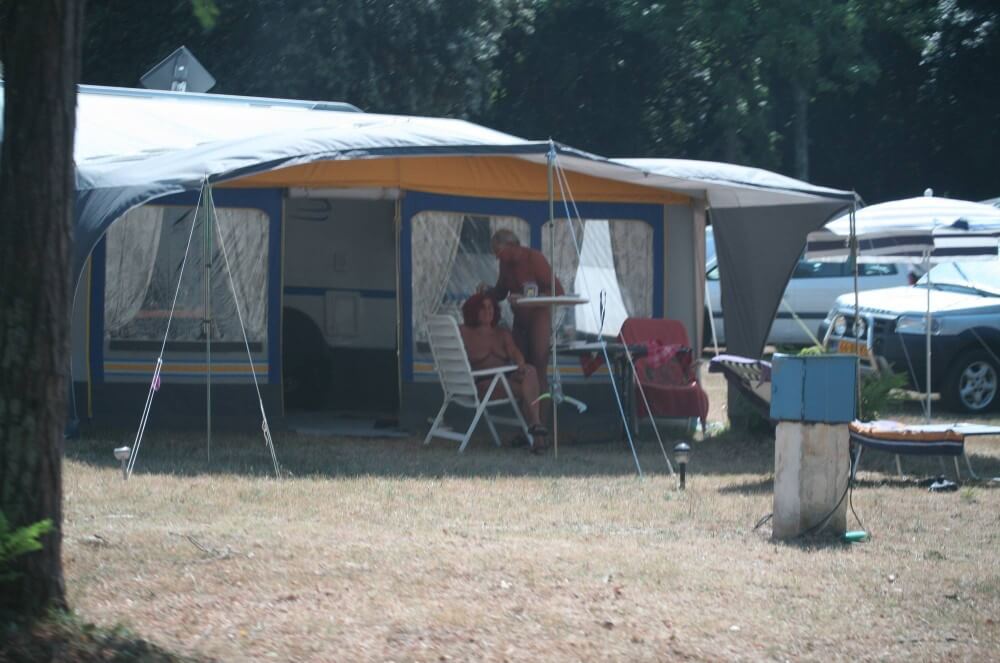 Avila FKK Camping Ground pics - In naturism, sincerity and openness toward others are valued
