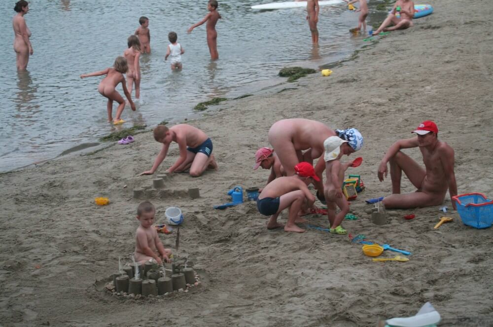 Nude Mom Nurture Series photos - What the Concept of Naturist Recreation Entails