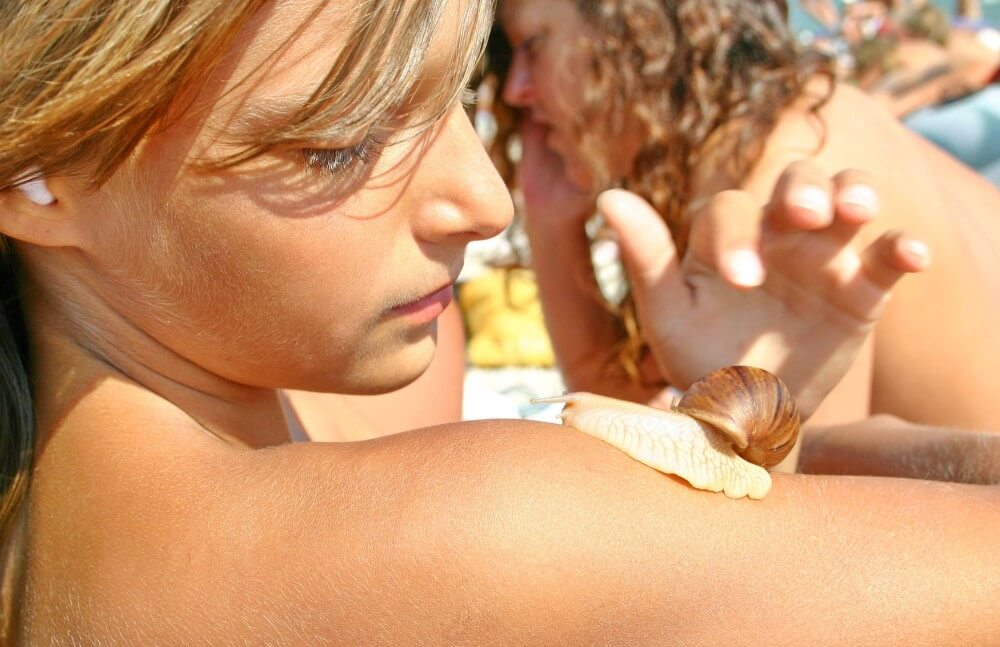 Ulitka Play On the Beach pics - Nudity is considered a natural part of human life