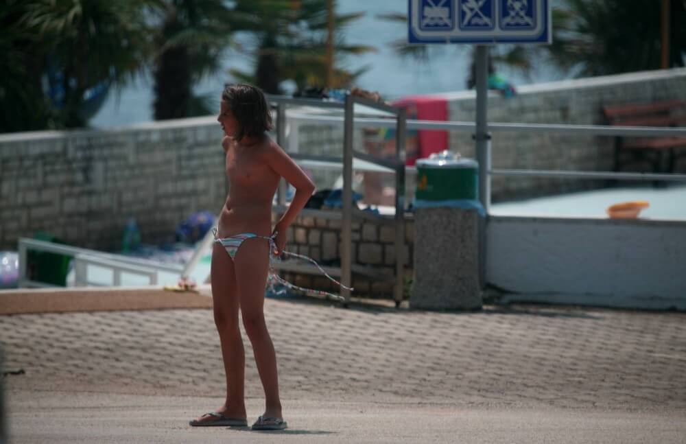 Naturist Pool Walkaround pics - Nudity helps one better understand oneself and the surrounding world