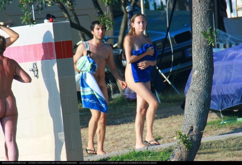 Naturism big photo gallery - Values trust and friendliness among naked people