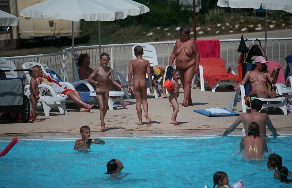 Naturist Afternoon Pool Games pics - A slight inclination toward nudism