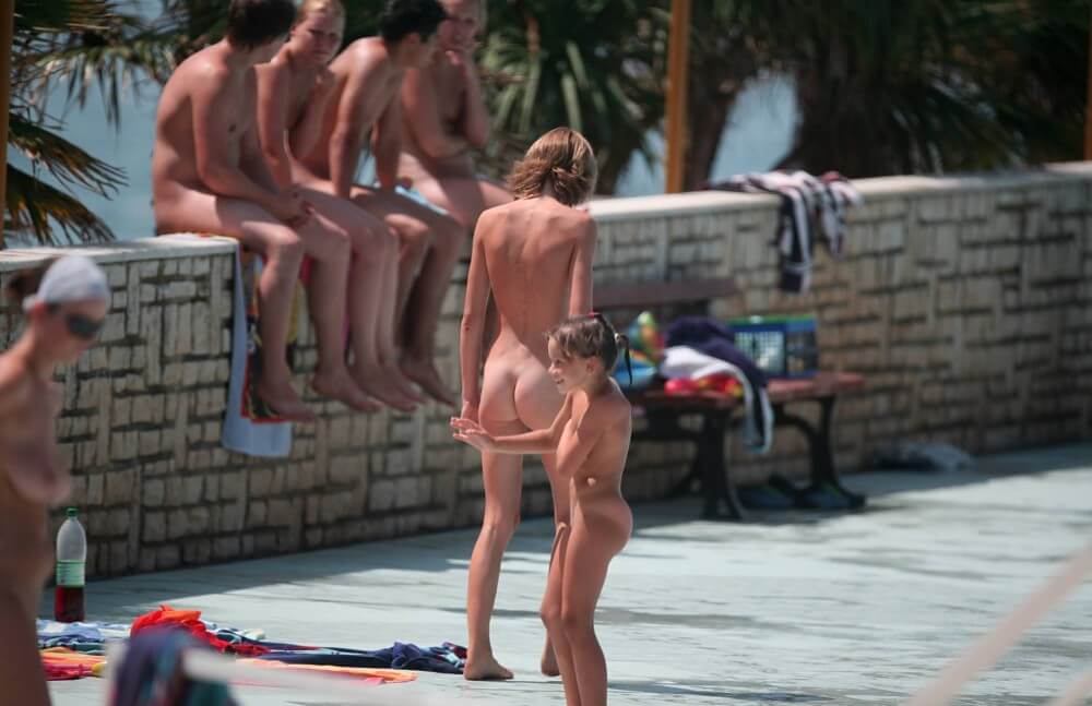 Ledge Group Naturists pics - Advocates of naturism and nudism live in harmony with nature