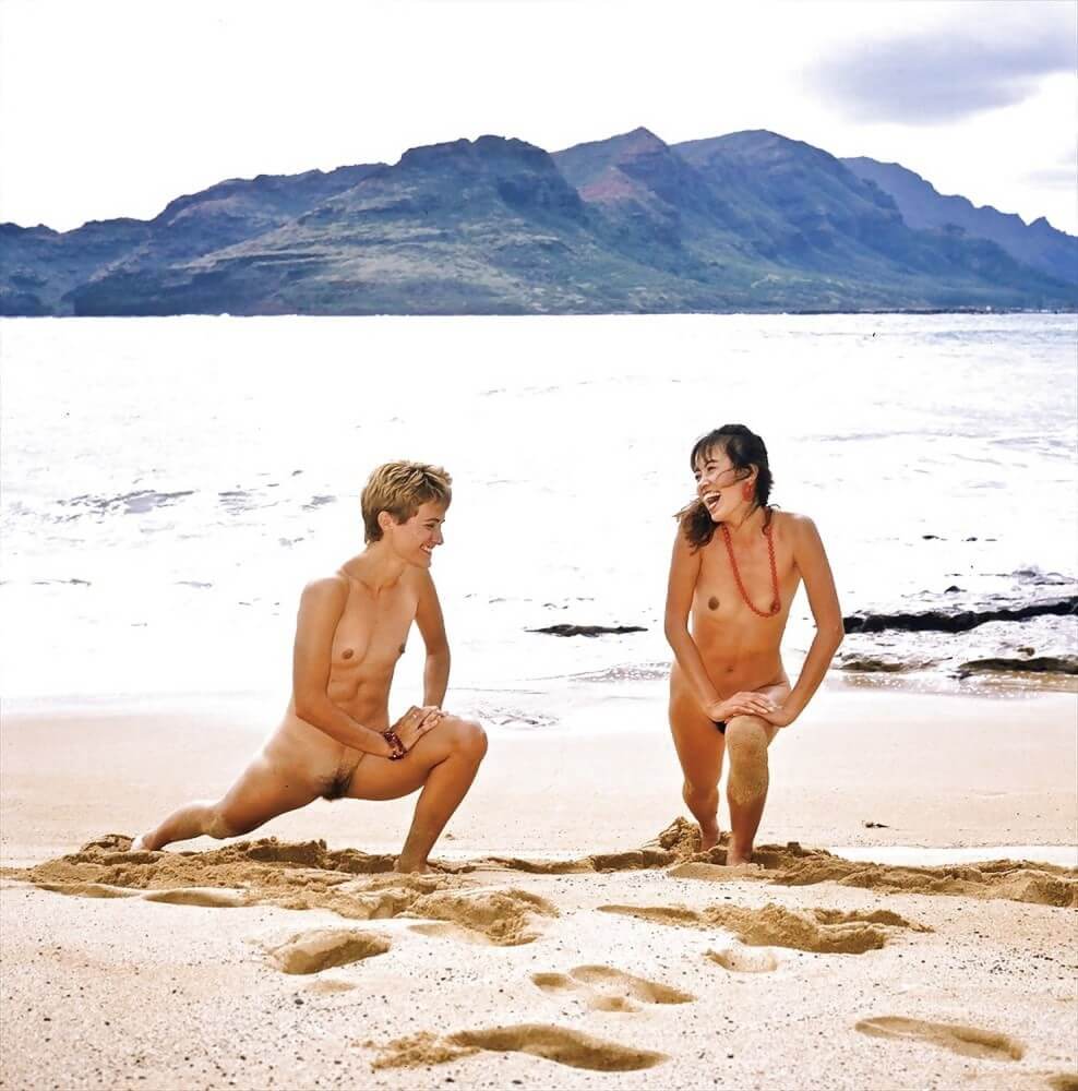 Retro naturism photos - The practice of nudity within a community