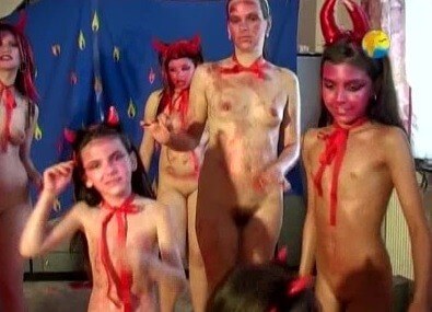 Naturist Freedom: Bu Bu Bu - Nudity helps you feel free