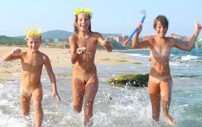 Naturism photo gallery # 27 - Peace and tranquility are important values for advocates of naturism and nudism