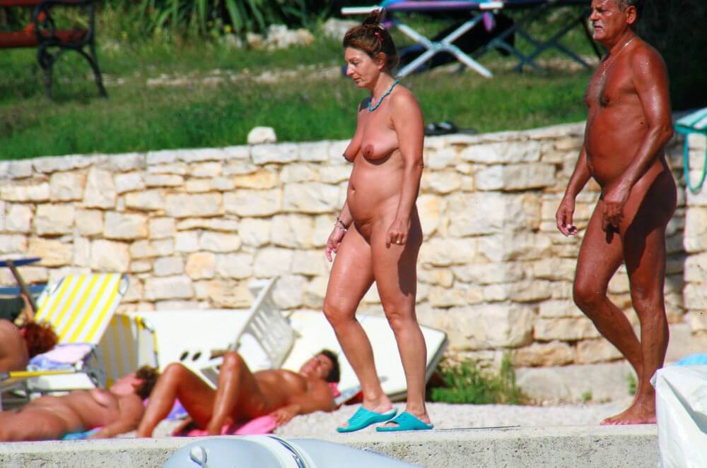 Ula FKK Wall-Side Passby photos - We have nothing against nudism per se