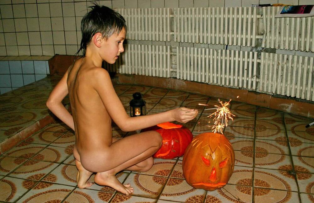 Naturism photo gallery # 20 - Nudism is a way to improve health and boost self-esteem
