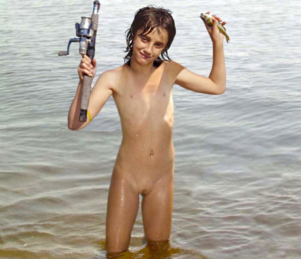 Naturism photo gallery # 42 - There are many political figures among the movements supporters