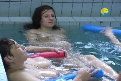 Naturist Freedom: Weekend Spa - Minimizing clothing or nudism