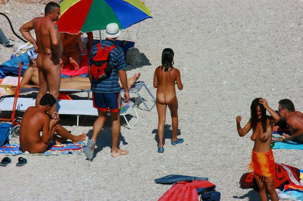 Uka FKK Beach Parenting Nudist beach pics - Nudism is based on sincerity