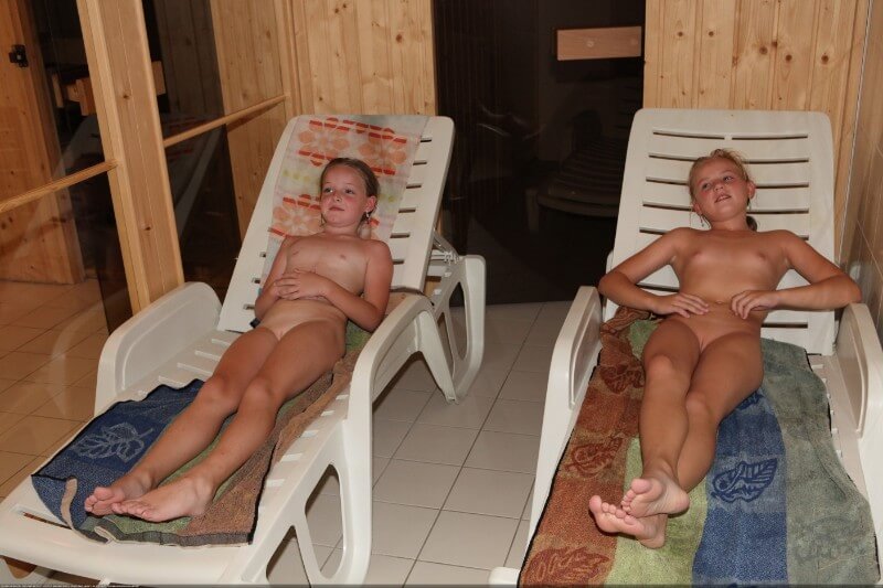 Record center relaxation photos - Nudism is based on human nature