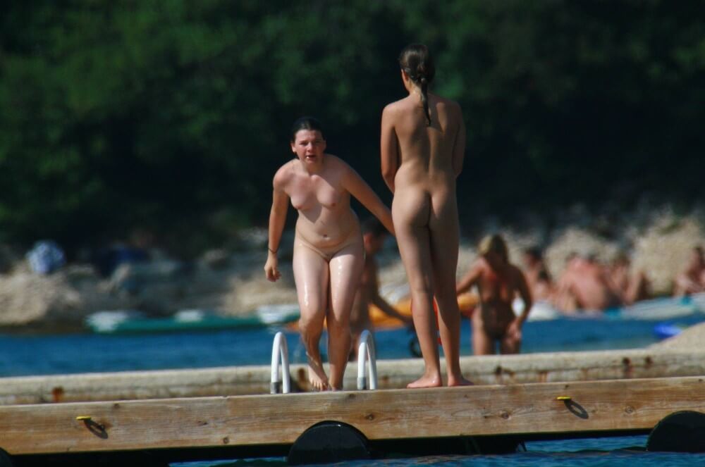 Wooden Island Freedom pics - Interaction with nature through naturism and nudism