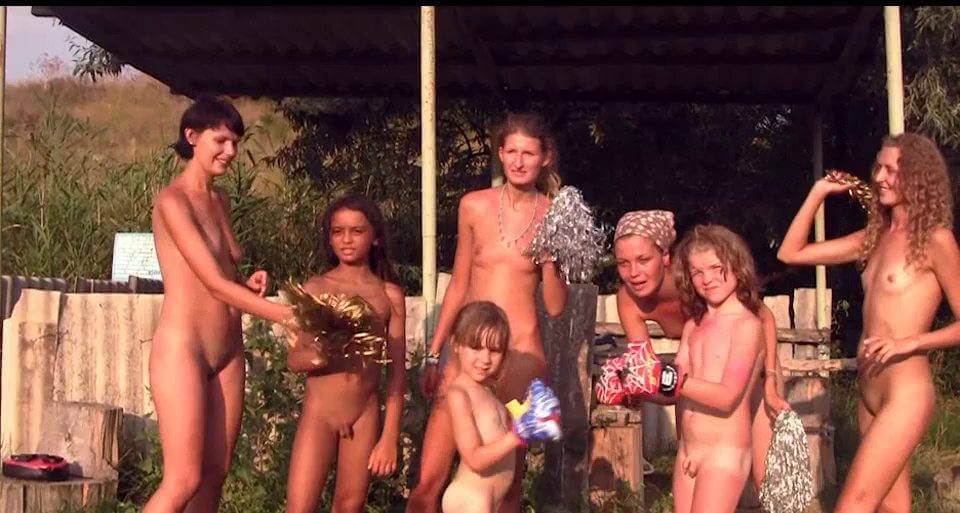 Countryside Lounging 1 nudism video - Nudity as part of a life free from shame and fear of ones own nakedness